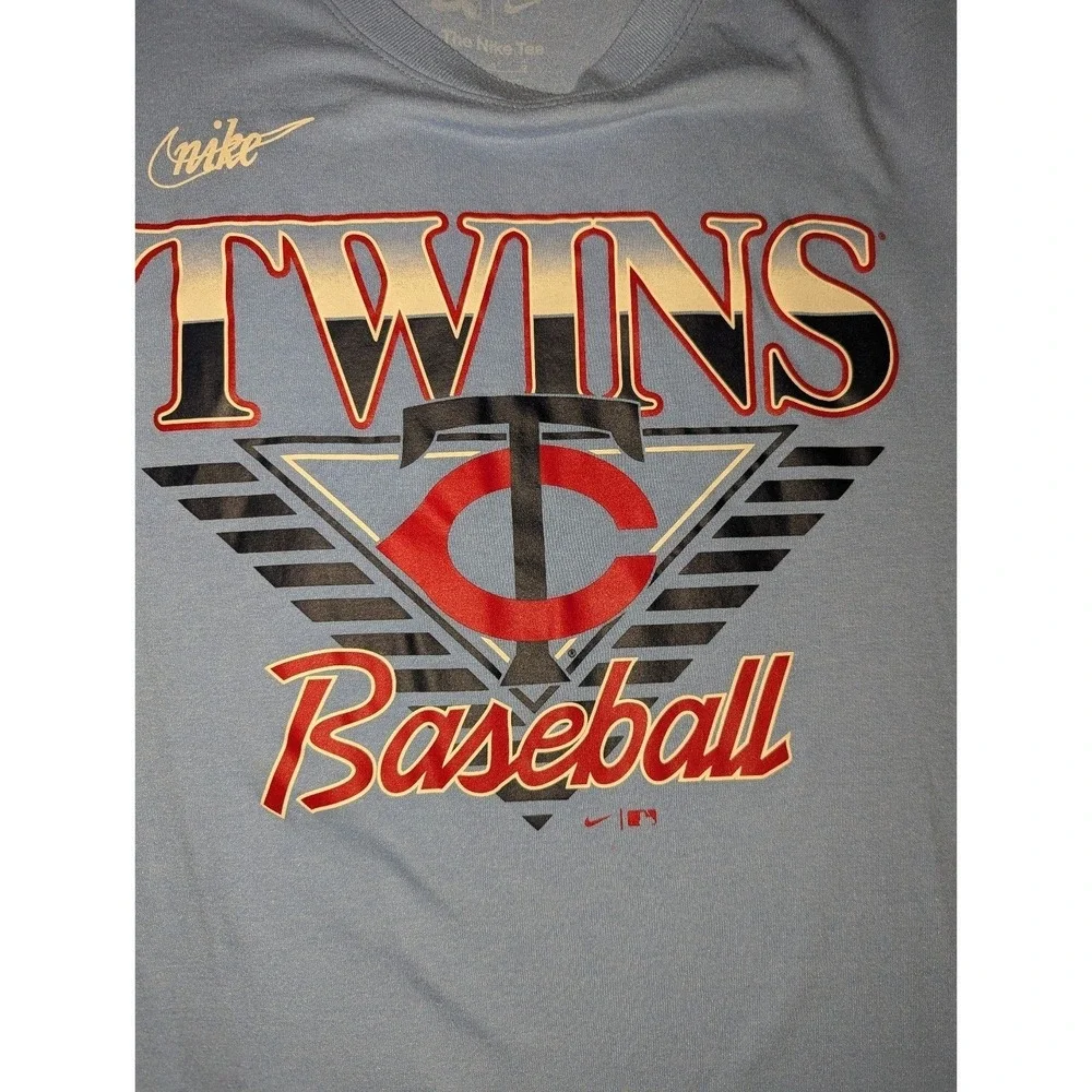 Nike Adult Large Cooperstown Minnesota Twins Light Blue Graphic Short Sleeve Tee